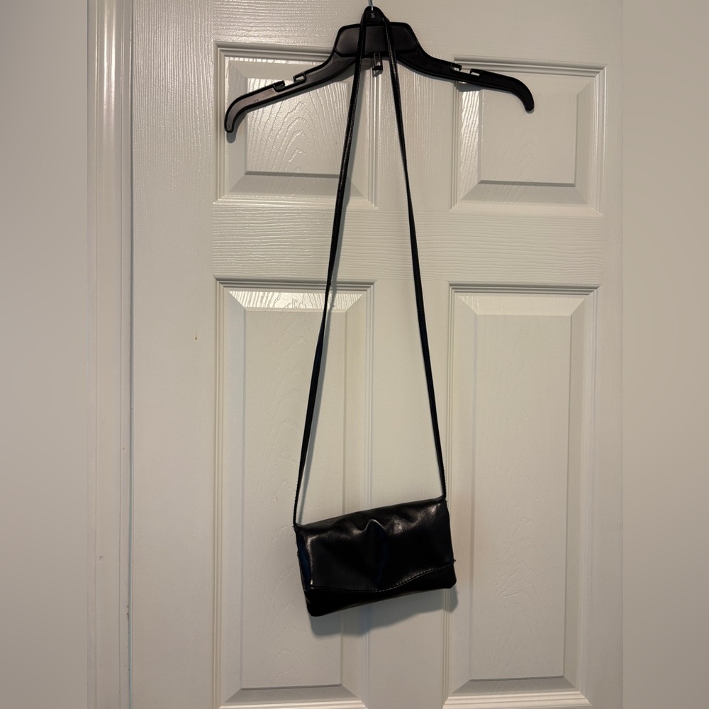 Elegant Black Crossbody Bag
